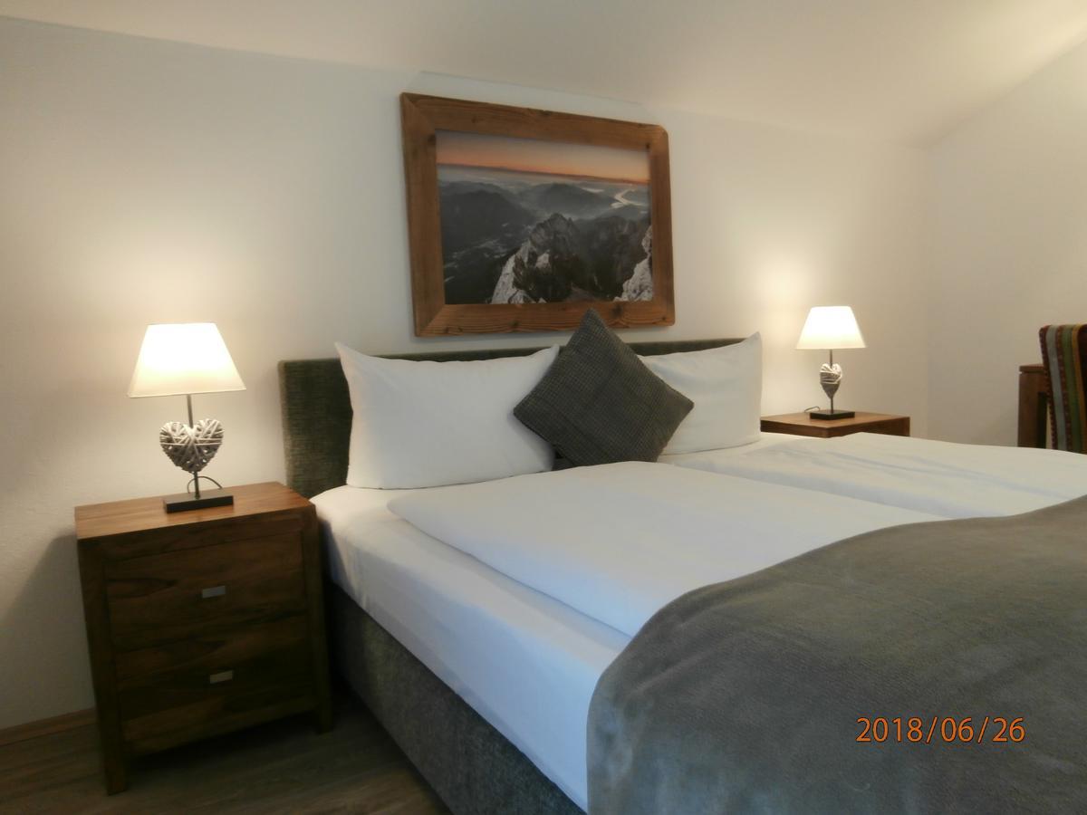 Ferienwohnung Anna Гармиш-Партенкирхен Экстерьер фото